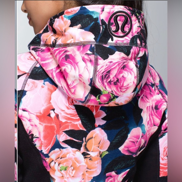 *RARE* Lululemon Scuba Hoodie II Secret Garden / Vintage Pink - Picture 7 of 15